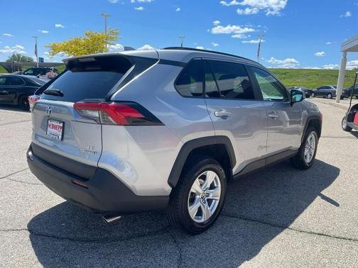 2021 Toyota RAV4 Hybrid LE