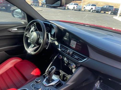 2022 Alfa Romeo Giulia Ti