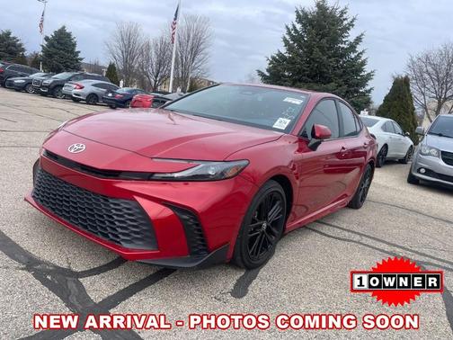 Supersonic Red 2025 Toyota Camry SE