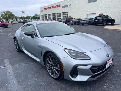 SILVER 2024 Subaru BRZ