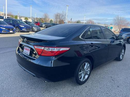 2017 Toyota Camry SE