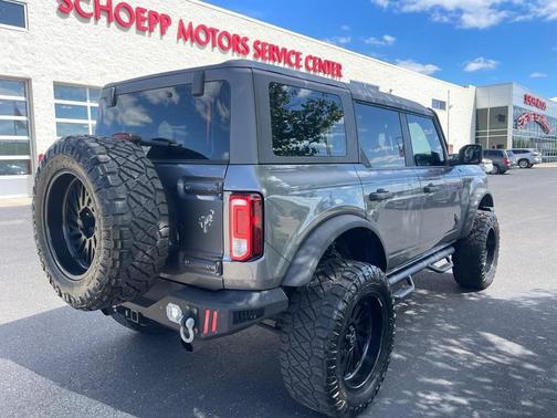 Carbonized Gray Metallic 2023 Ford Bronco Black Diamond