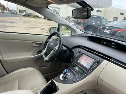2010 Toyota Prius IV