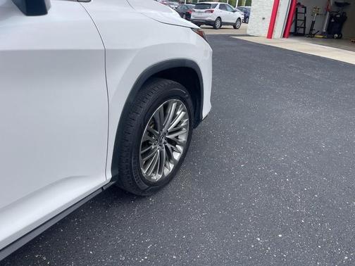 Eminent White Pearl 2020 Lexus RX 450h Base