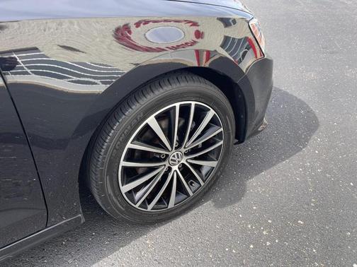 2016 Volkswagen Jetta 1.8T Sport