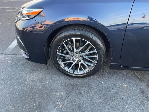 2016 Lexus ES 350 Base