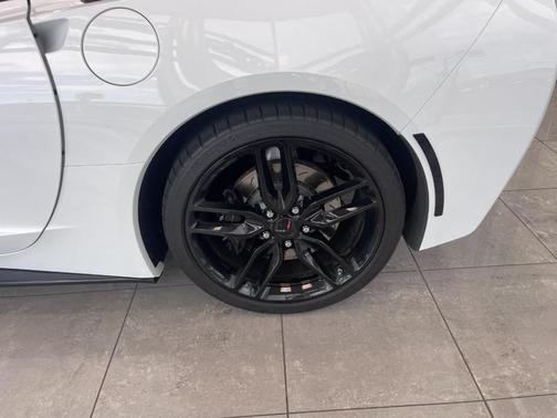 Arctic White 2016 Chevrolet Corvette Stingray Z51