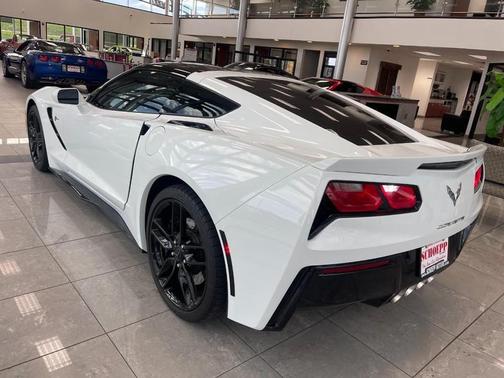 Arctic White 2016 Chevrolet Corvette Stingray Z51