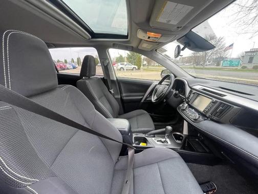 Magnetic Gray Metallic 2018 Toyota RAV4 XLE