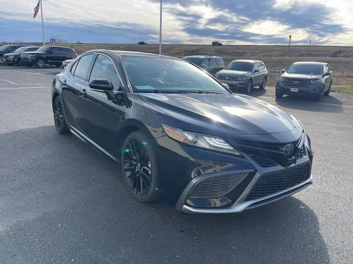 Midnight Black Metallic 2022 Toyota Camry XSE