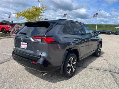 2022 Toyota RAV4 Prime SE