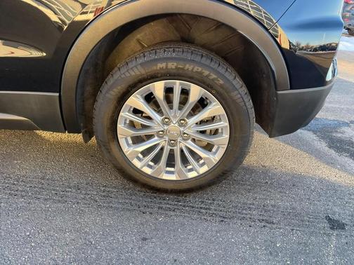 2024 Cadillac XT4 Luxury