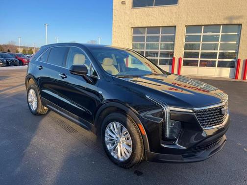 2024 Cadillac XT4 Luxury