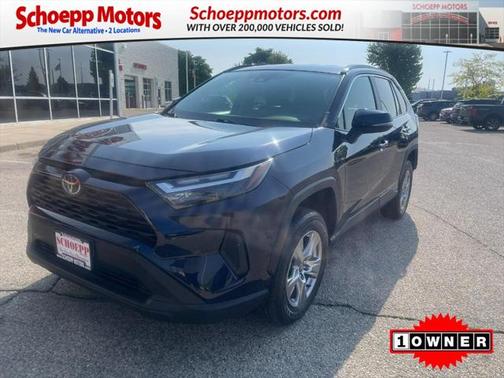 2022 Toyota RAV4 XLE