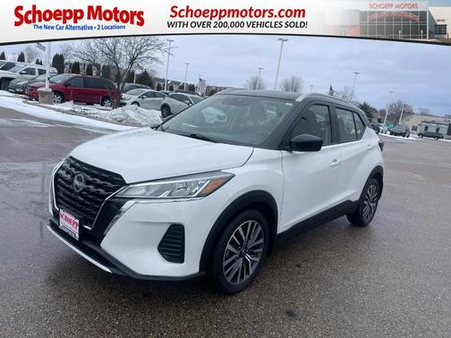 2023 Nissan Kicks SV