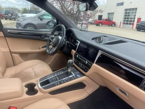 2019 Porsche Macan Base