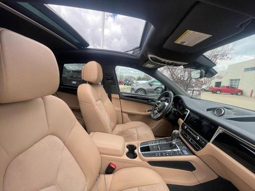 2019 Porsche Macan Base
