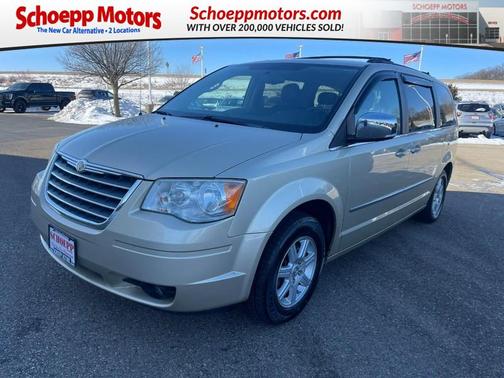 2010 Chrysler Town & Country Touring