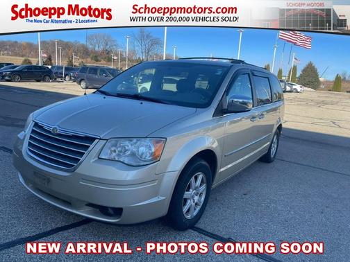 2010 Chrysler Town & Country Touring