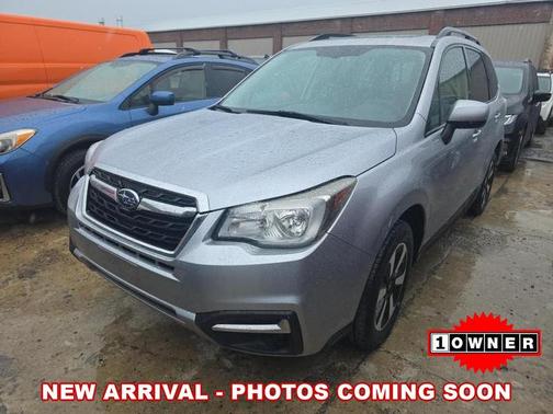 Ice Silver Metallic 2017 Subaru Forester 2.5i Premium