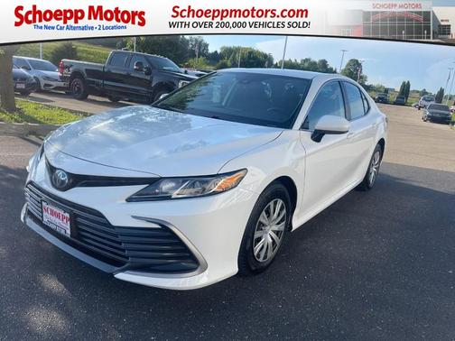 White 2022 Toyota Camry LE