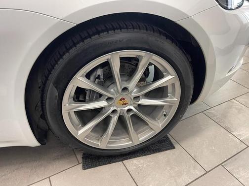 White 2017 Porsche 718 Boxster Roadster