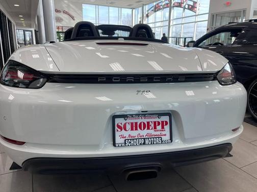 White 2017 Porsche 718 Boxster Roadster