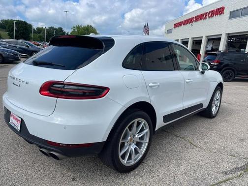 2016 Porsche Macan S