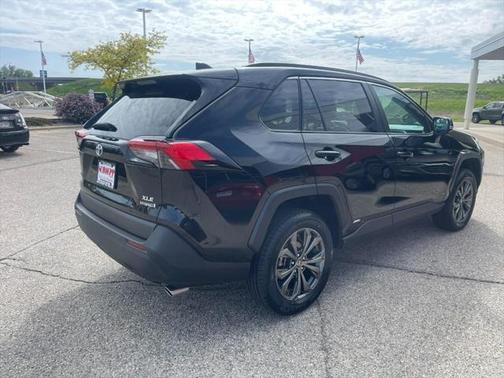2023 Toyota RAV4 Hybrid XLE Premium