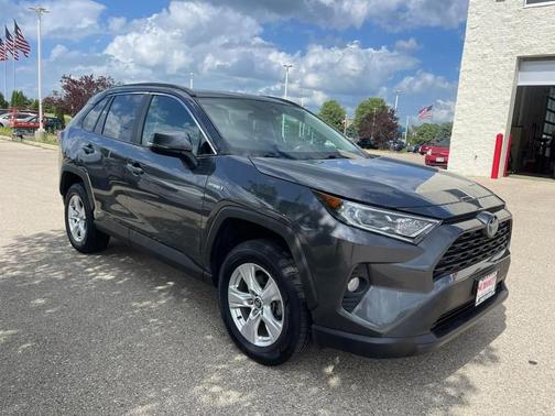 2020 Toyota RAV4 Hybrid XLE