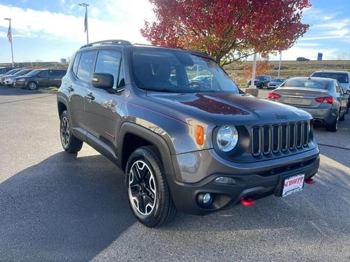 2016 Jeep Renegade Trailhawk