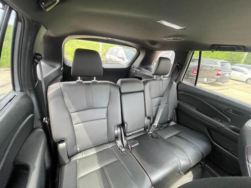 Crystal Black Pearl 2022 Honda Passport TrailSport