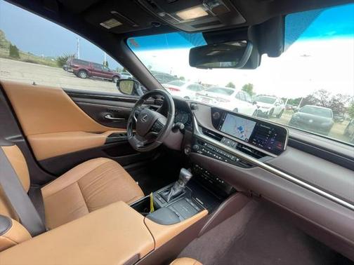 2019 Lexus ES 350 Premium