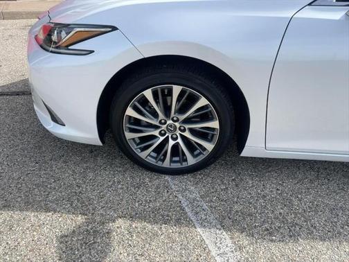 2019 Lexus ES 350 Premium