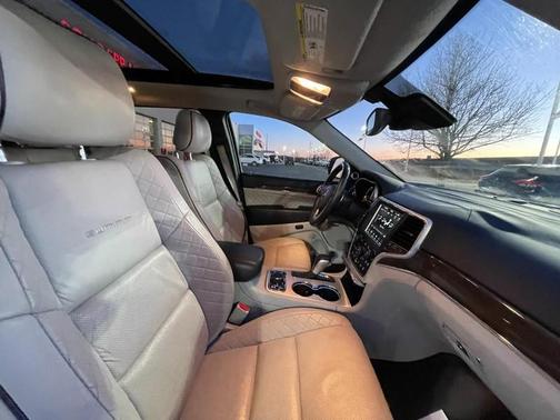 2018 Jeep Grand Cherokee Summit