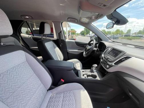 Sterling Gray Metallic 2024 Chevrolet Equinox LS