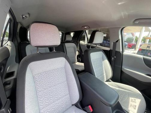 Sterling Gray Metallic 2024 Chevrolet Equinox LS