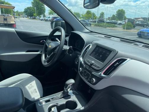 Sterling Gray Metallic 2024 Chevrolet Equinox LS