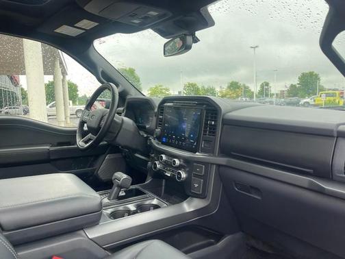 Agate Black Metallic 2024 Ford F-150 XLT