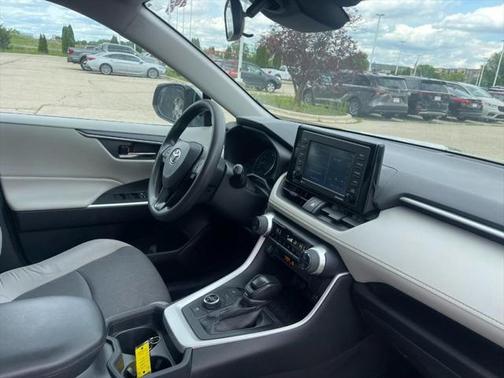 2020 Toyota RAV4 Hybrid XLE