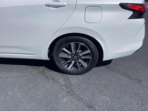 2021 Nissan Versa 1.6 SV