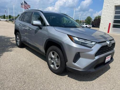 2022 Toyota RAV4 Hybrid XLE