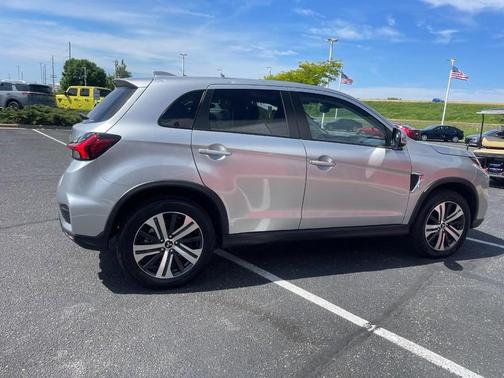 Alloy Silver Metallic 2026 Mitsubishi Outlander Sport