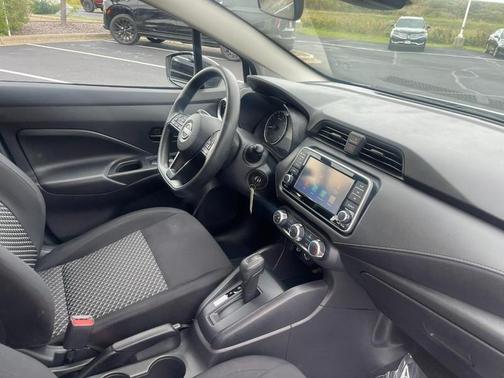 2023 Nissan Versa 1.6 S