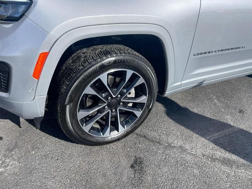 2021 Jeep Grand Cherokee L Overland