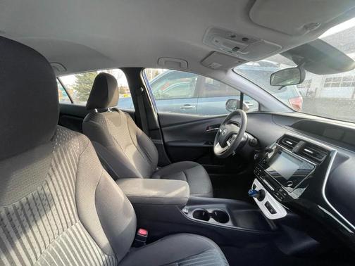 2017 Toyota Prius Two