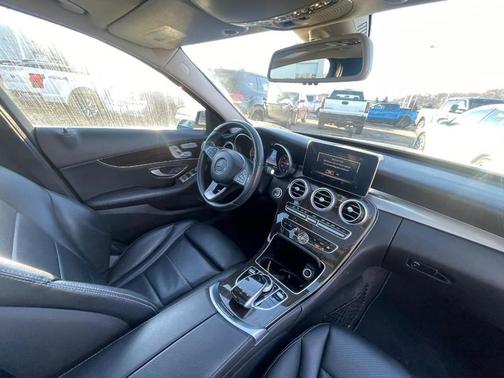 2016 Mercedes-Benz C-Class 