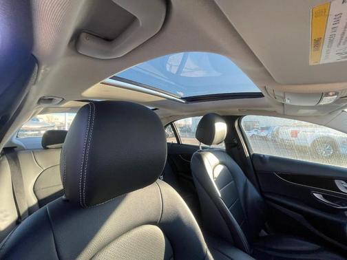 2016 Mercedes-Benz C-Class 