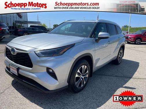 2022 Toyota Highlander Hybrid XLE
