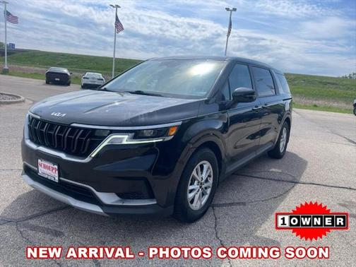 2022 Kia Carnival LXS